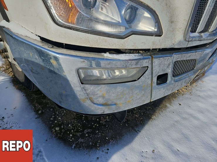 2024-peterbilt-579-image-49