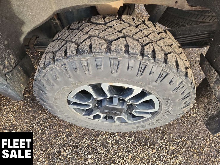 2020-gmc-sierra-2500hd-image-13