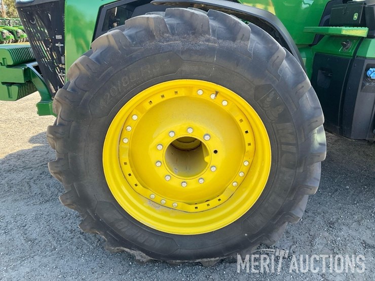 2023-john-deere-8r-370-image-10