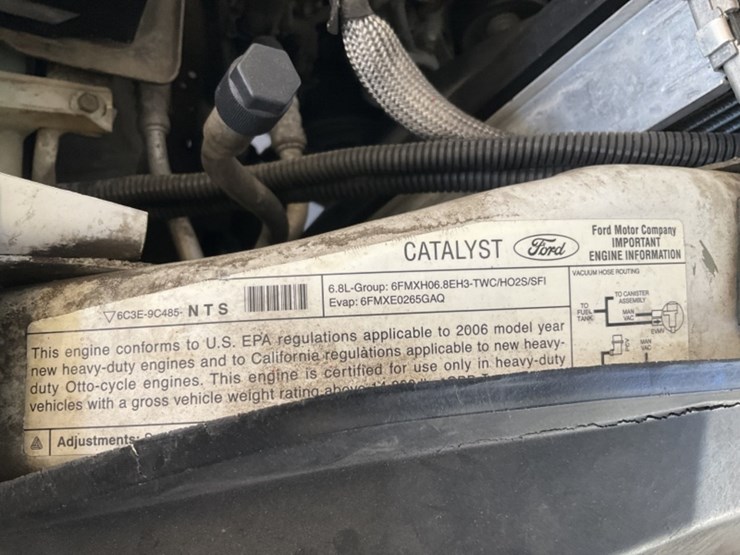 2006-ford-f450-image-18