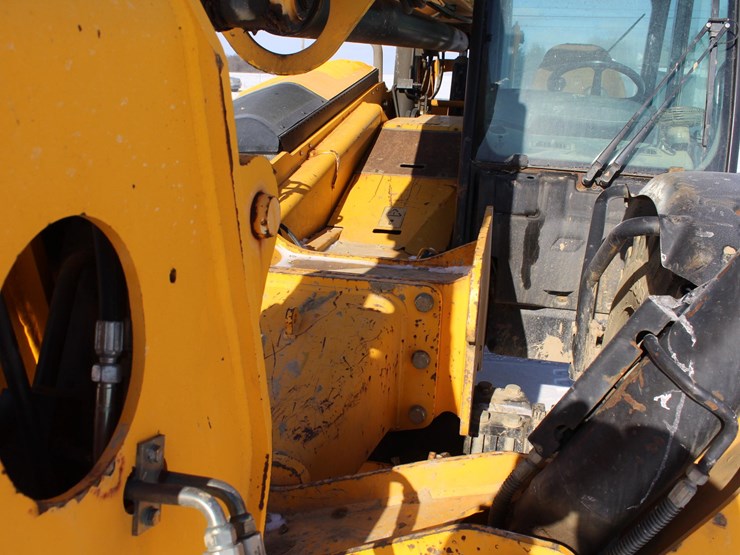 2013-jcb-510-56-image-43