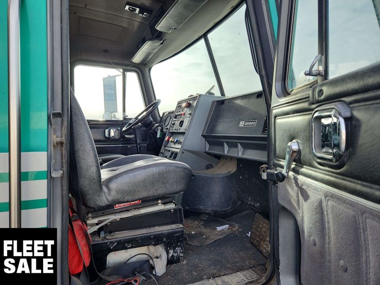 1993-mack-ch613-image-25