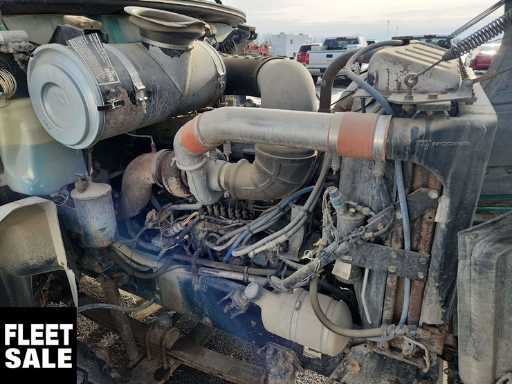 1993-mack-ch613-image-26