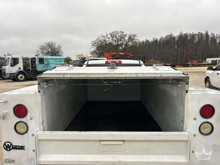 2015-chevrolet-silverado-2500hd-image-26