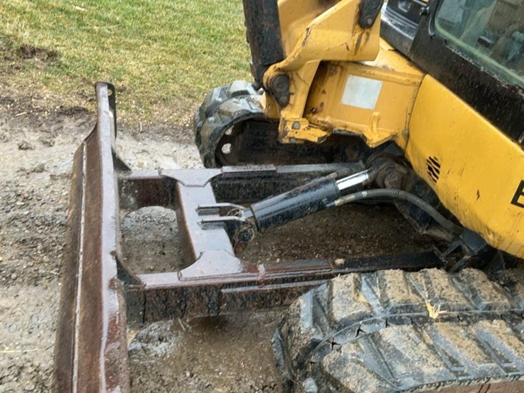 2004-caterpillar-304cr-image-36