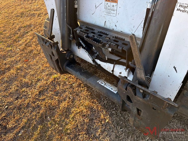 2023-bobcat-t770-image-9