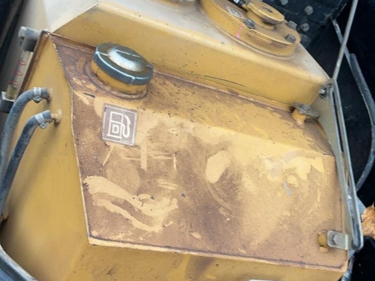 2004-caterpillar-304cr-image-54