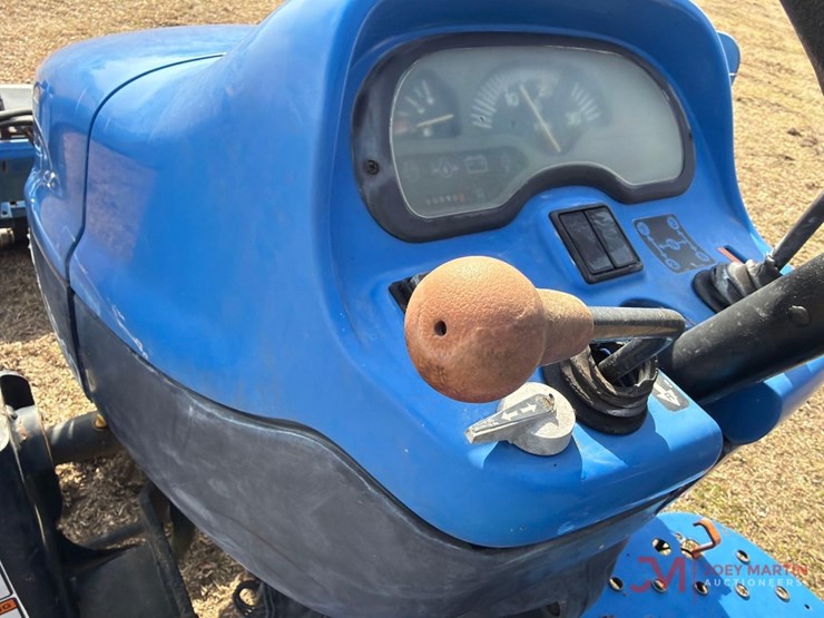 new-holland-tc40-image-24