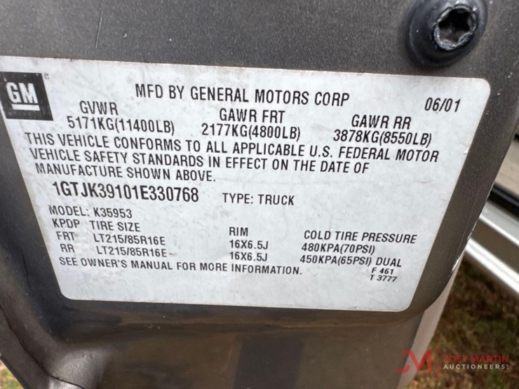 2001-sierra-3500-pickup-truck-image-57