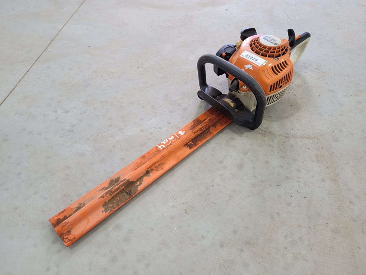 stihl-hs45-hedge-trimmer-image-4