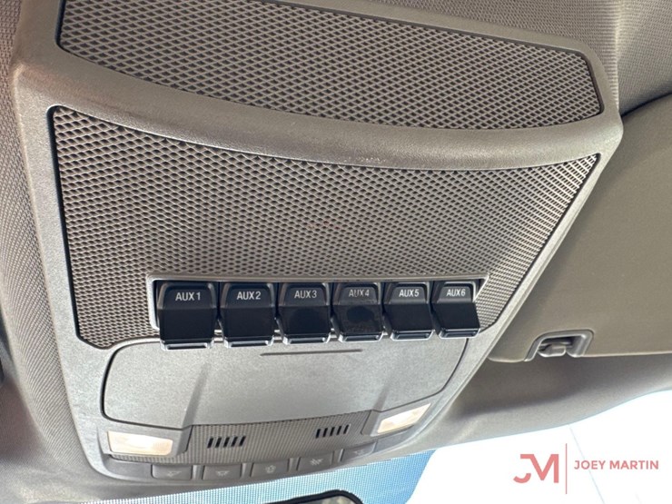 2017-ford-f550-xl-image-32