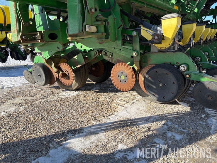 2006-john-deere-1790-image-15
