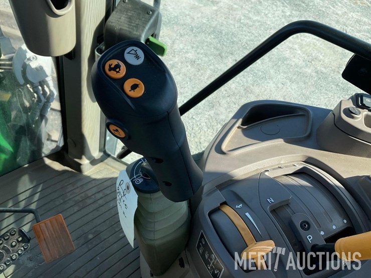 2023-john-deere-6120m-image-47