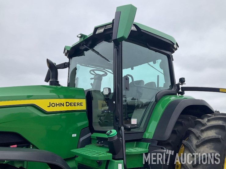 2023-john-deere-8r-370-image-16