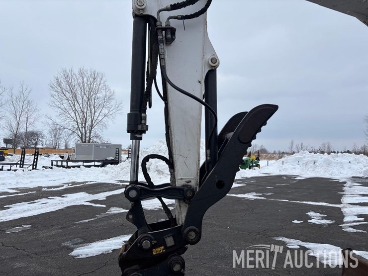 2019-bobcat-e85-image-10