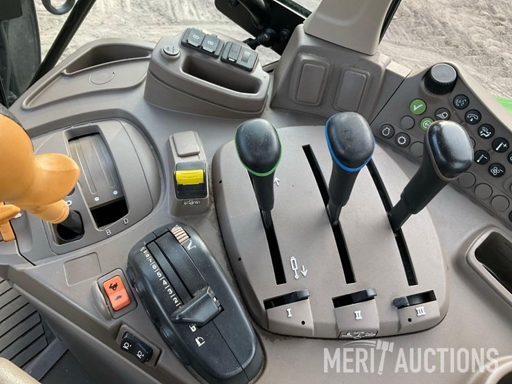 2023-john-deere-6120m-image-47