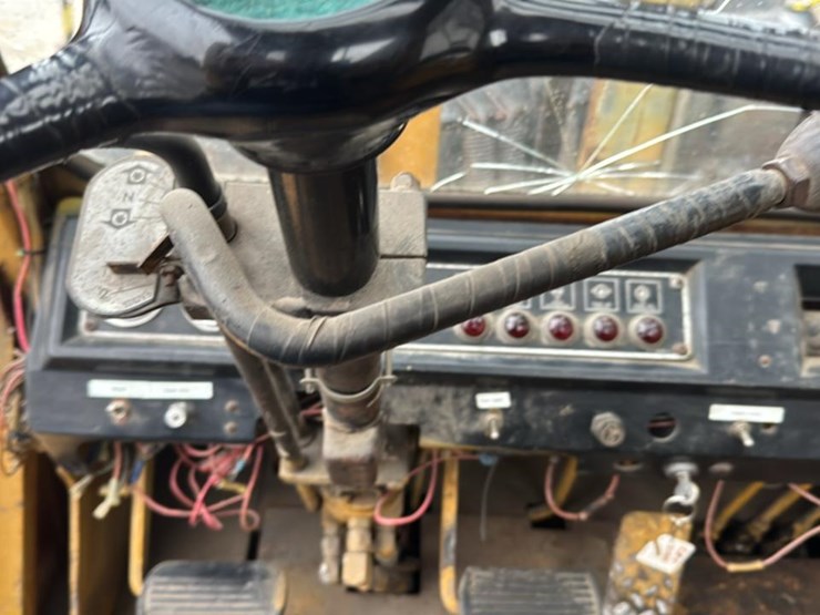 caterpillar-v140-image-37