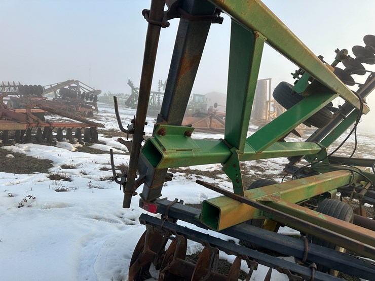 john-deere-630-image-23