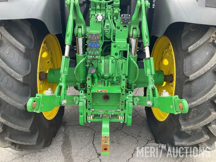 2024-john-deere-6r-155-image-30