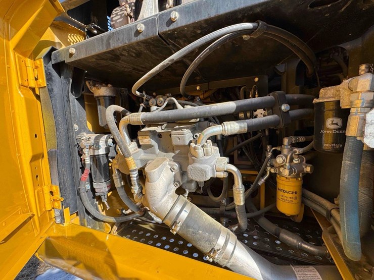 2019-deere-210g-image-15