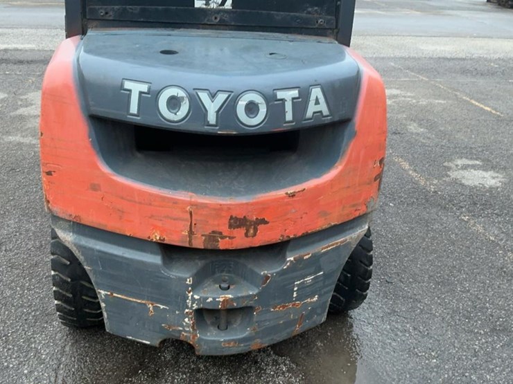 2018-toyota-8fdu25-image-40