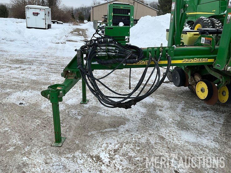 2013-john-deere-1770nt-image-12