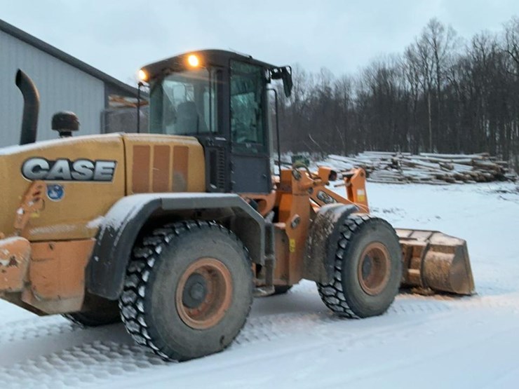 2016-case-621f-xr-image-5