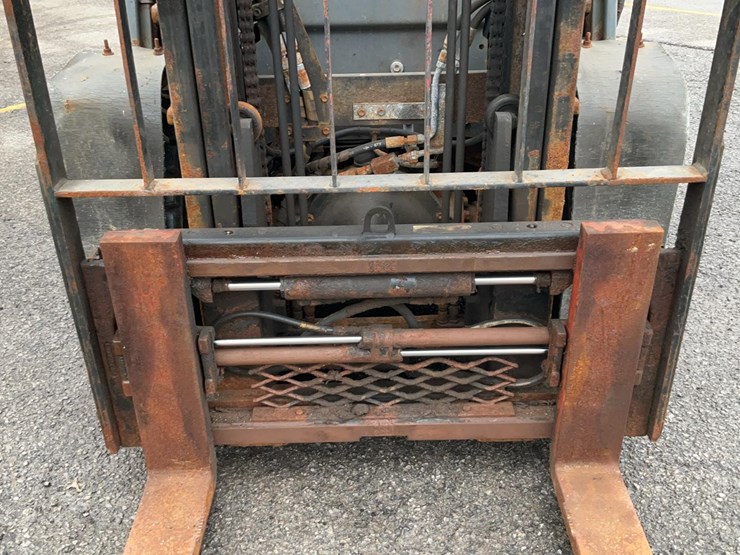 2018-toyota-8fdu25-image-43