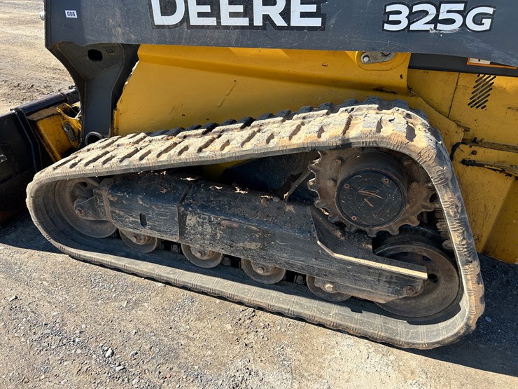 deere-325g-image-11