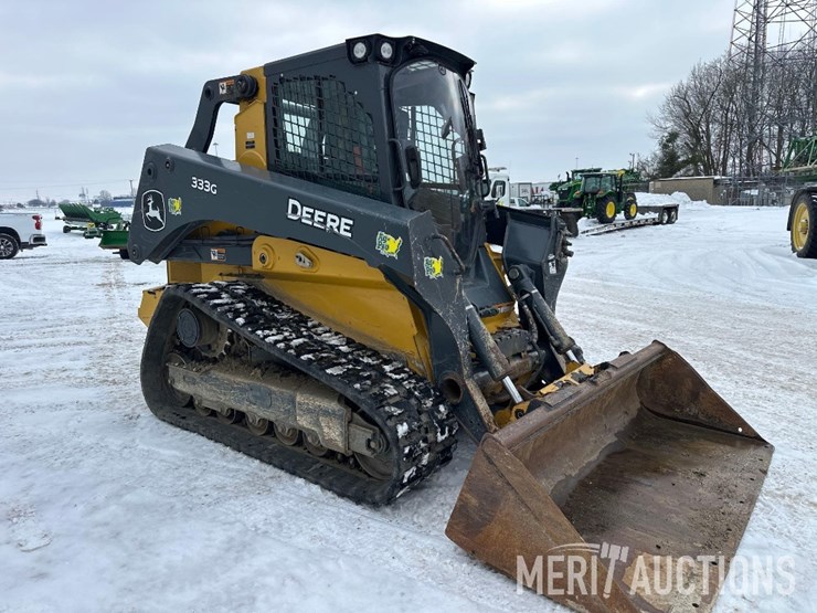 2021-deere-333g-image-21