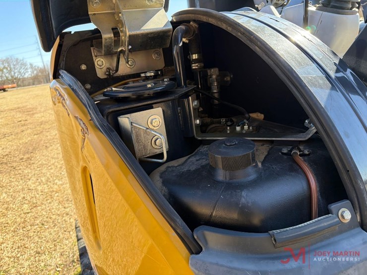 2020-deere-50g-image-6