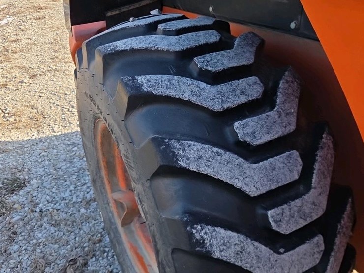 2017-hitachi-zw80-5b-image-14