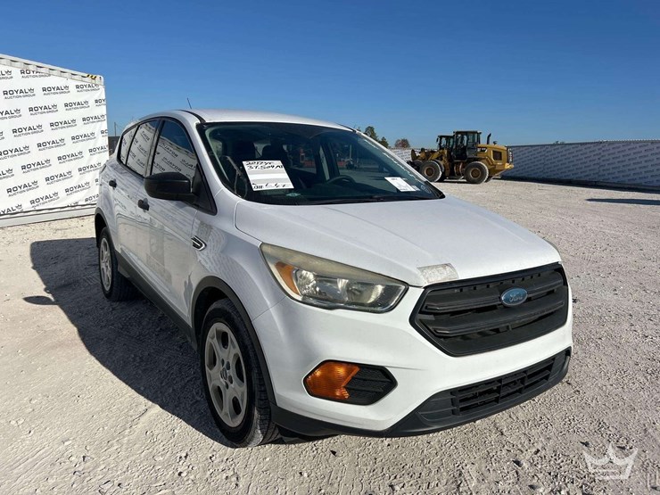 2017-ford-escape-image-2
