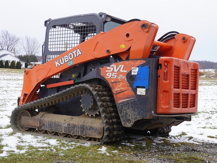2016-kubota-svl95-2s-image-3