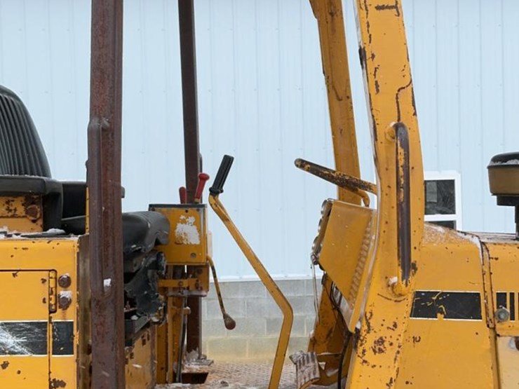 1989-deere-550g-image-9