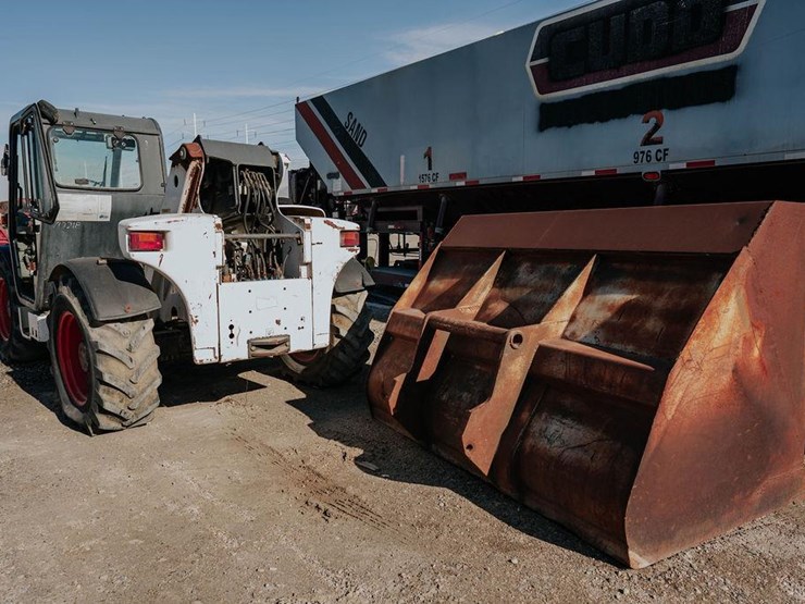 2005-bobcat-v723-image-38