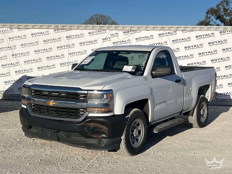 2016-chevrolet-silverado-1500-image-1