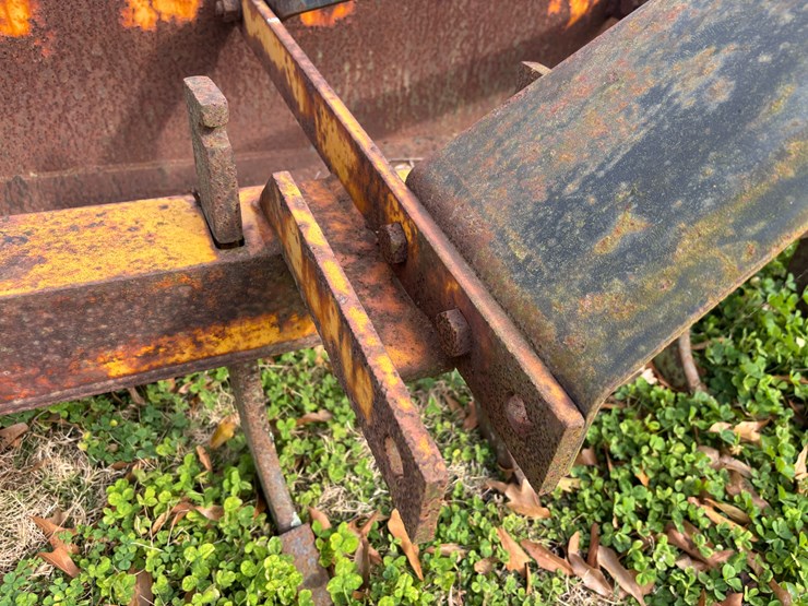 #385-•-6-ft-box-blade-with-ripper-teeth-and-cutting-edge-image-5