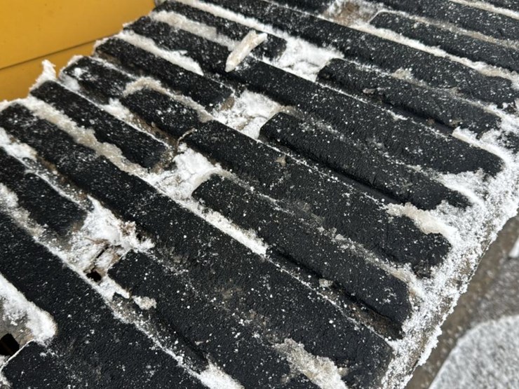 2023-caterpillar-299d3-xe-image-15