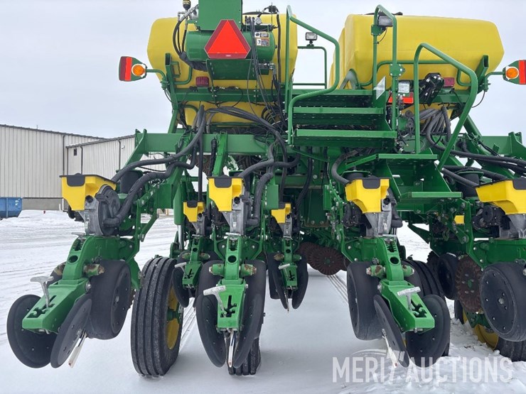 2020-john-deere-1795-image-21