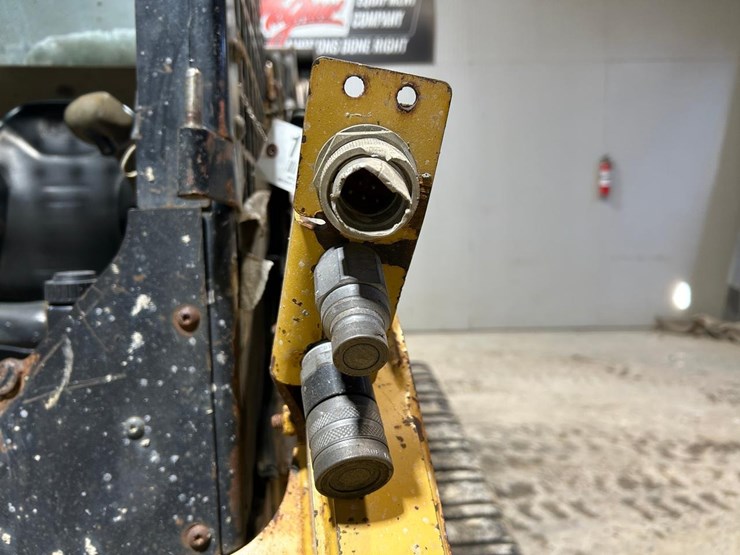 caterpillar-257b-image-11