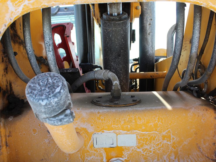 2013-jcb-510-56-image-20