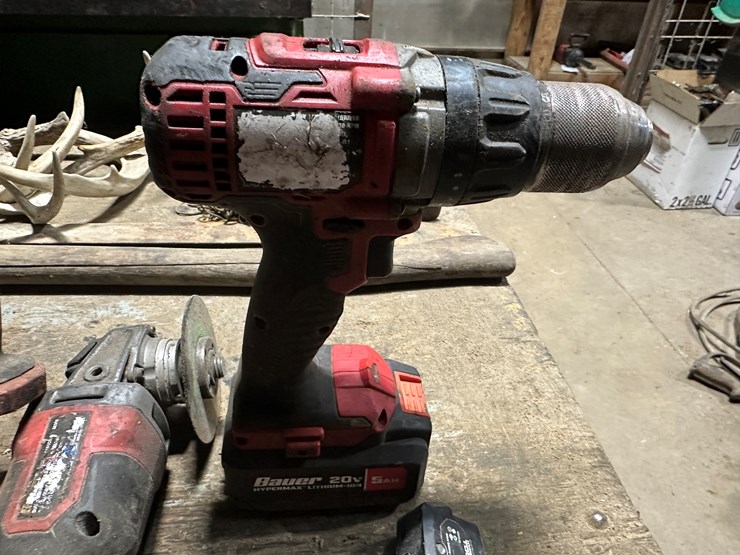 #38484-•-bauer-saw,-drills,-grinder,-&-batteries-image-7