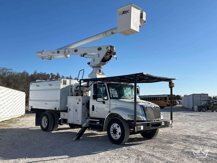 2008-international-durastar-4300-image-2