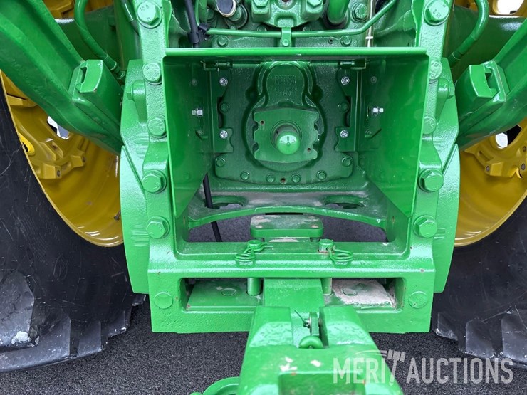 2024-john-deere-8r-370-image-28