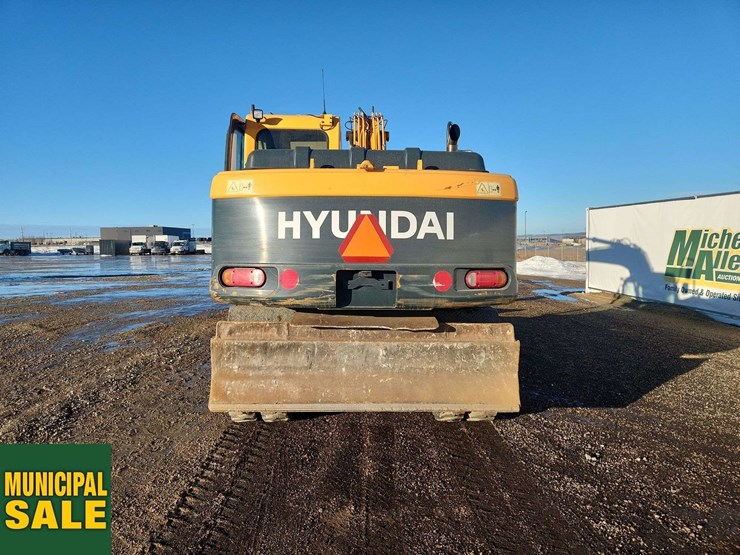 2012-hyundai-r140-w-9-excavator-image-2