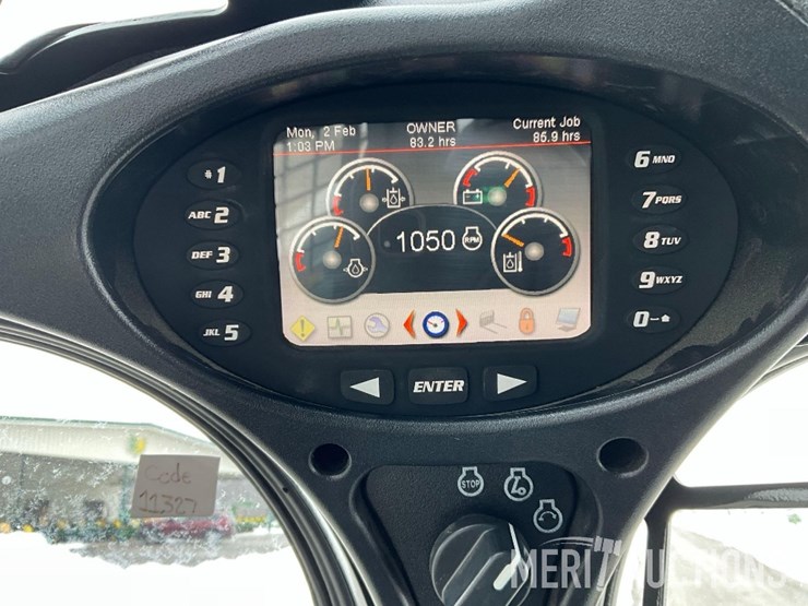 2024-bobcat-t740-image-38