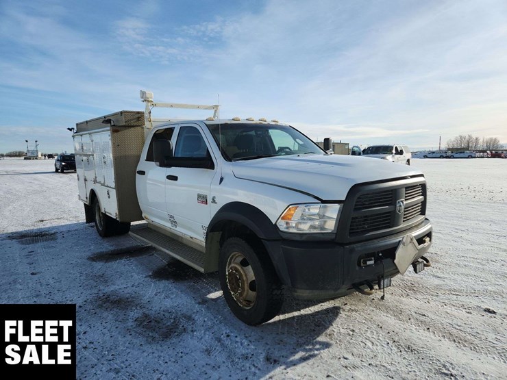 2012-ram-5500-4x4-s/a-service-truck-image-2