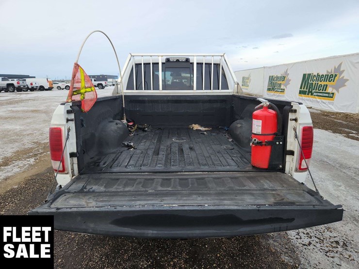 2014-ram-2500-laramie-image-26