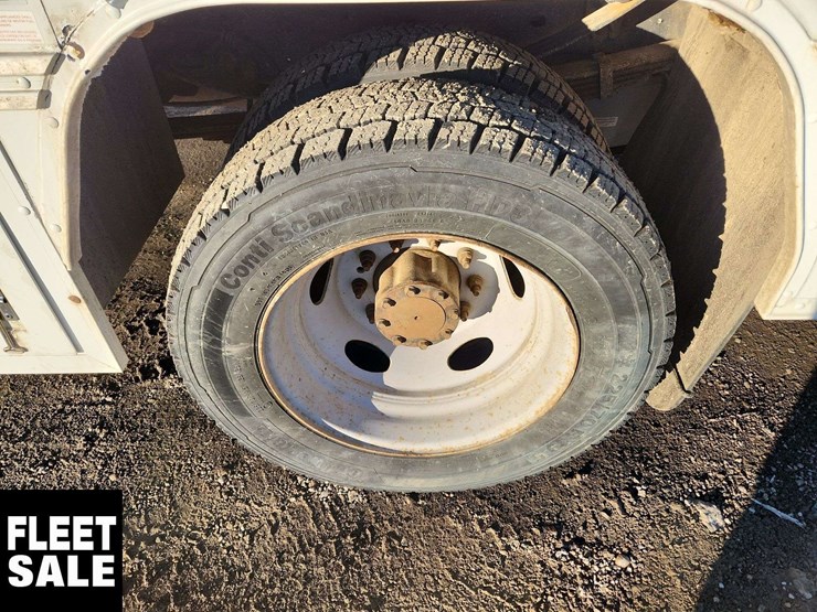 2012-ford-f550-image-10